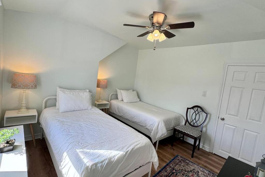 Near The Falls Two Bedroom - 5 Min Walk To Clifton Niagara Falls Exteriér fotografie