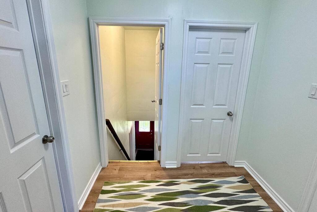 Near The Falls Two Bedroom - 5 Min Walk To Clifton Niagara Falls Exteriér fotografie
